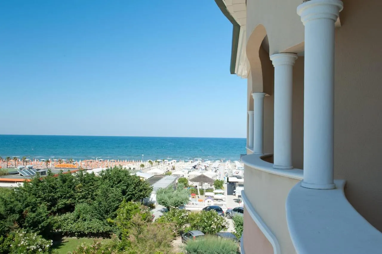 Hotel Derby Exclusive Milano Marittima 4*,