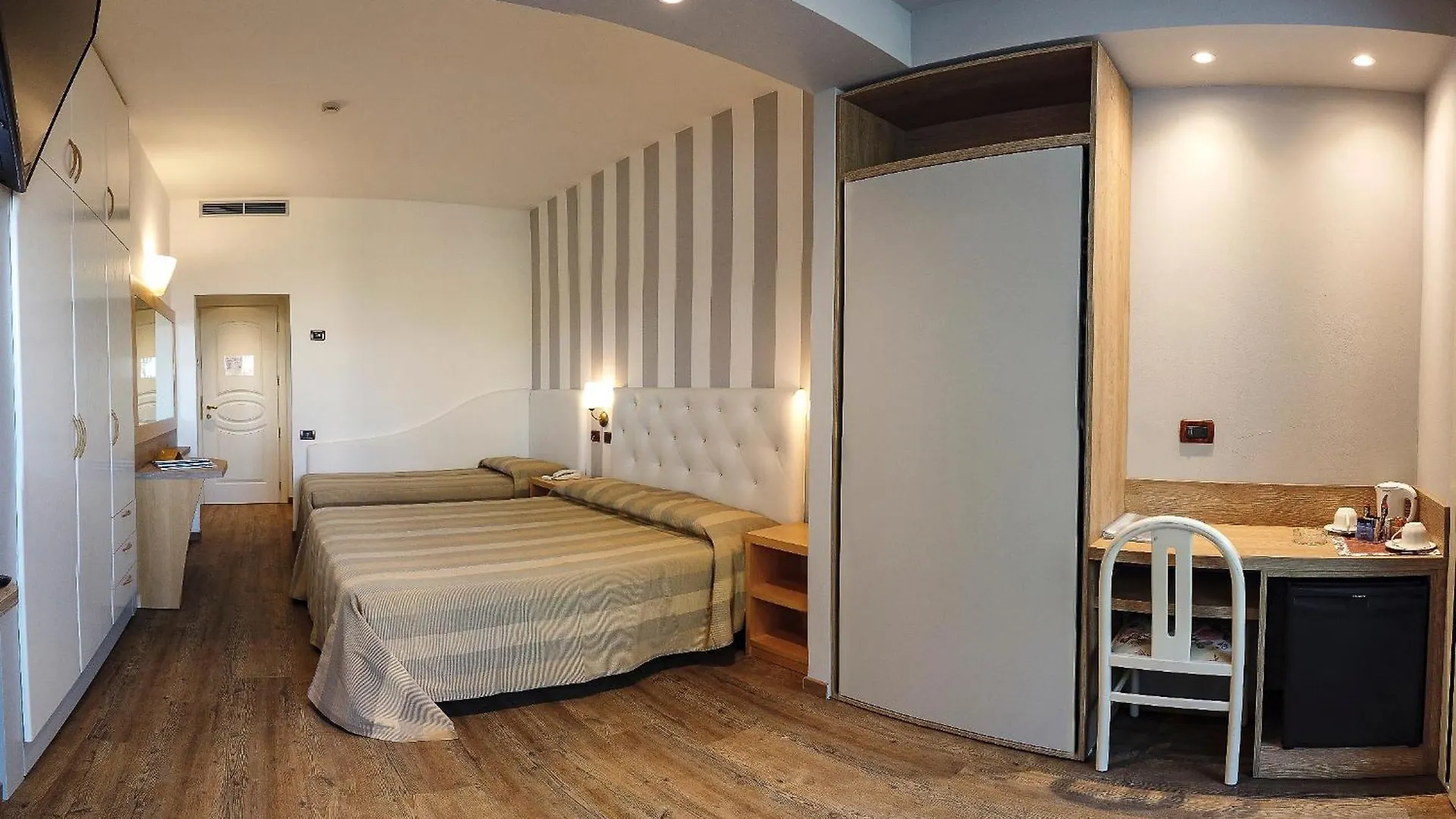 Hotel Derby Exclusive Milano Marittima Italien