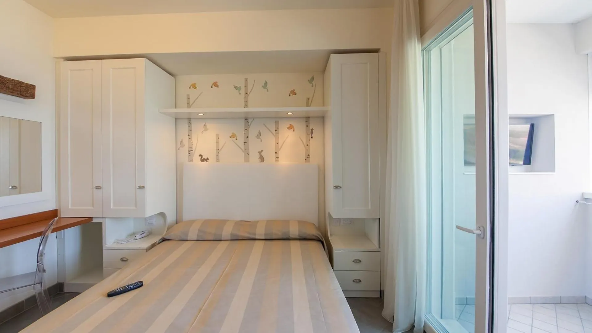 Hotel Derby Exclusive Milano Marittima 4*,  Italy